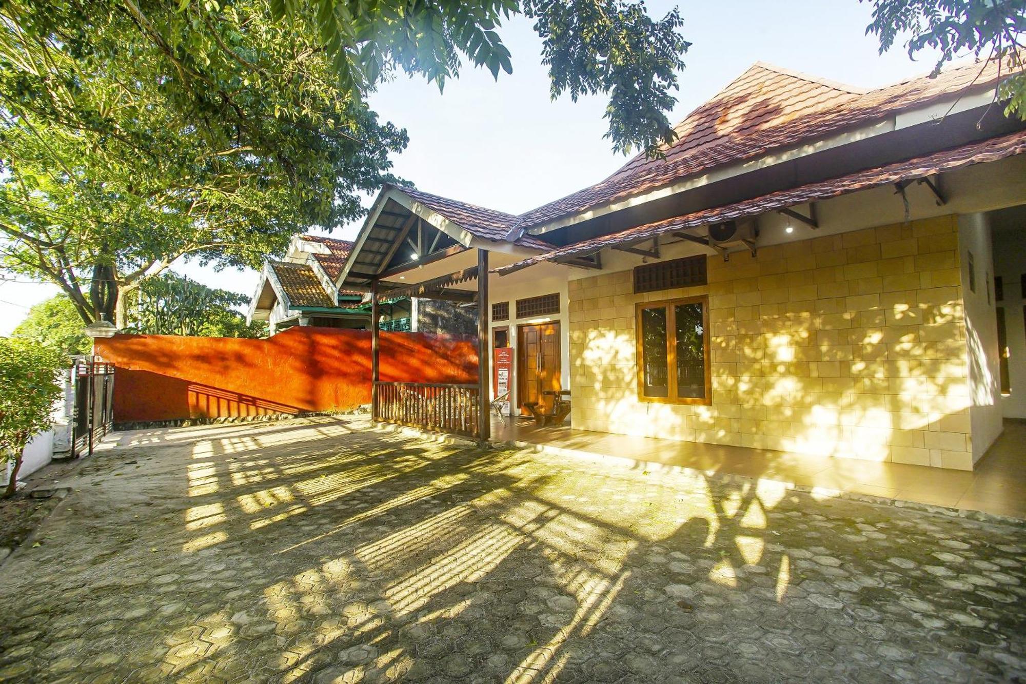 Super Oyo 91055 Homestay Syariah Bandar Lampung Extérieur photo