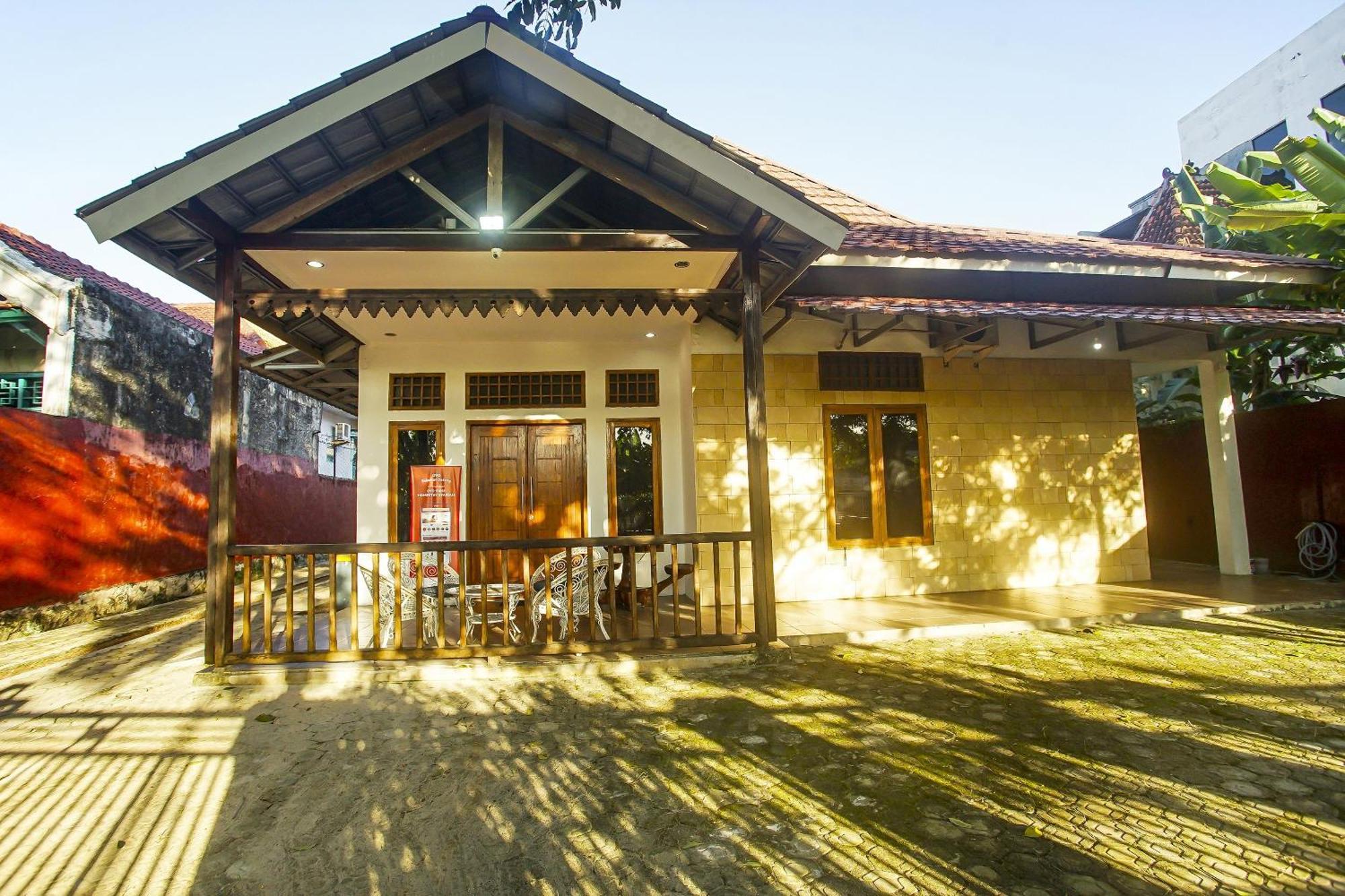 Super Oyo 91055 Homestay Syariah Bandar Lampung Extérieur photo