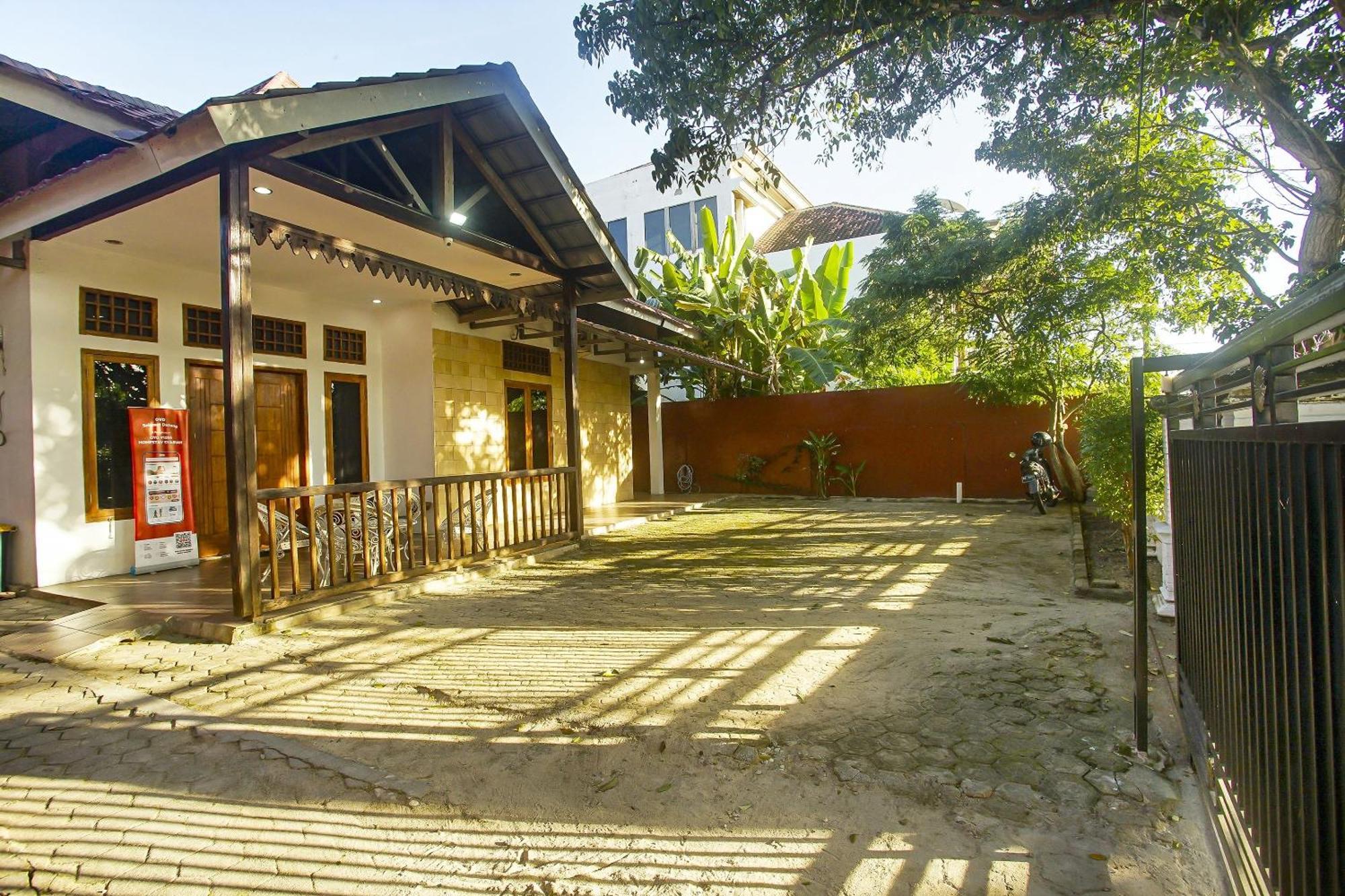 Super Oyo 91055 Homestay Syariah Bandar Lampung Extérieur photo
